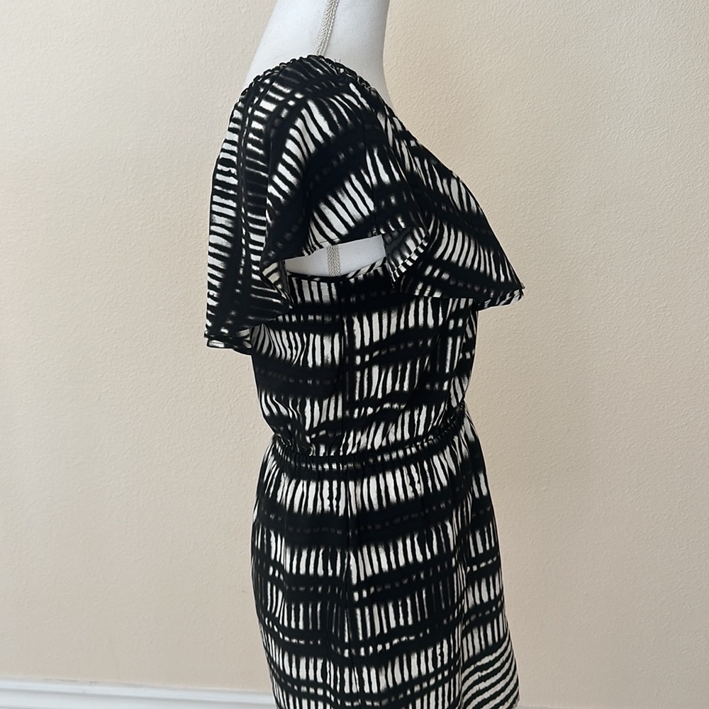 Express One Shoulder Ruffle Sress - Picture 3 of 8